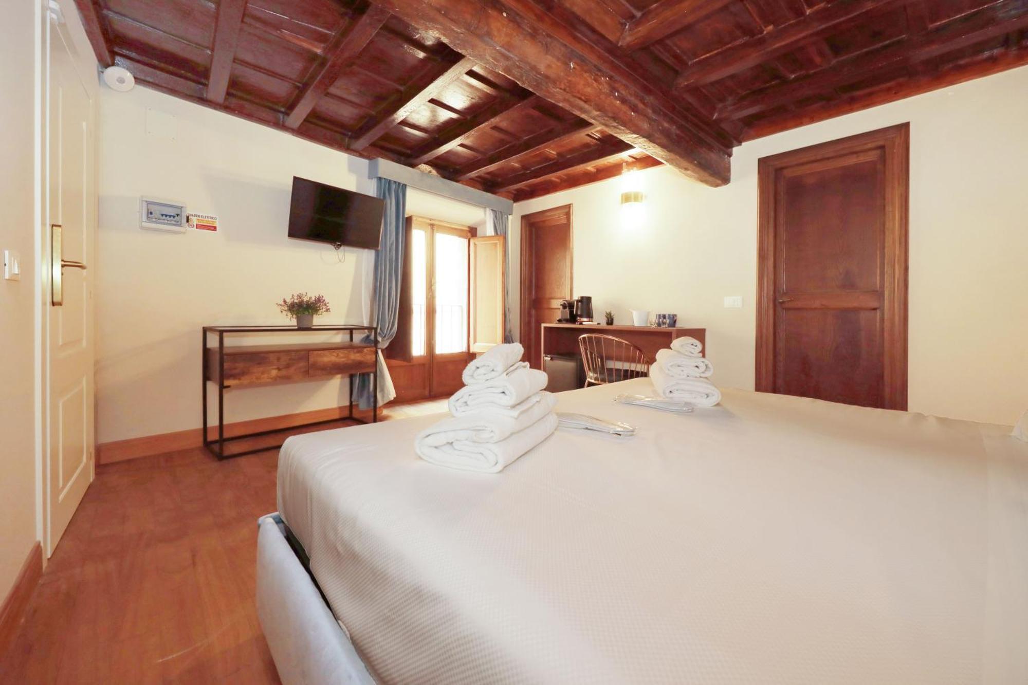 Golden Pantheon Rooms Рим Екстер'єр фото