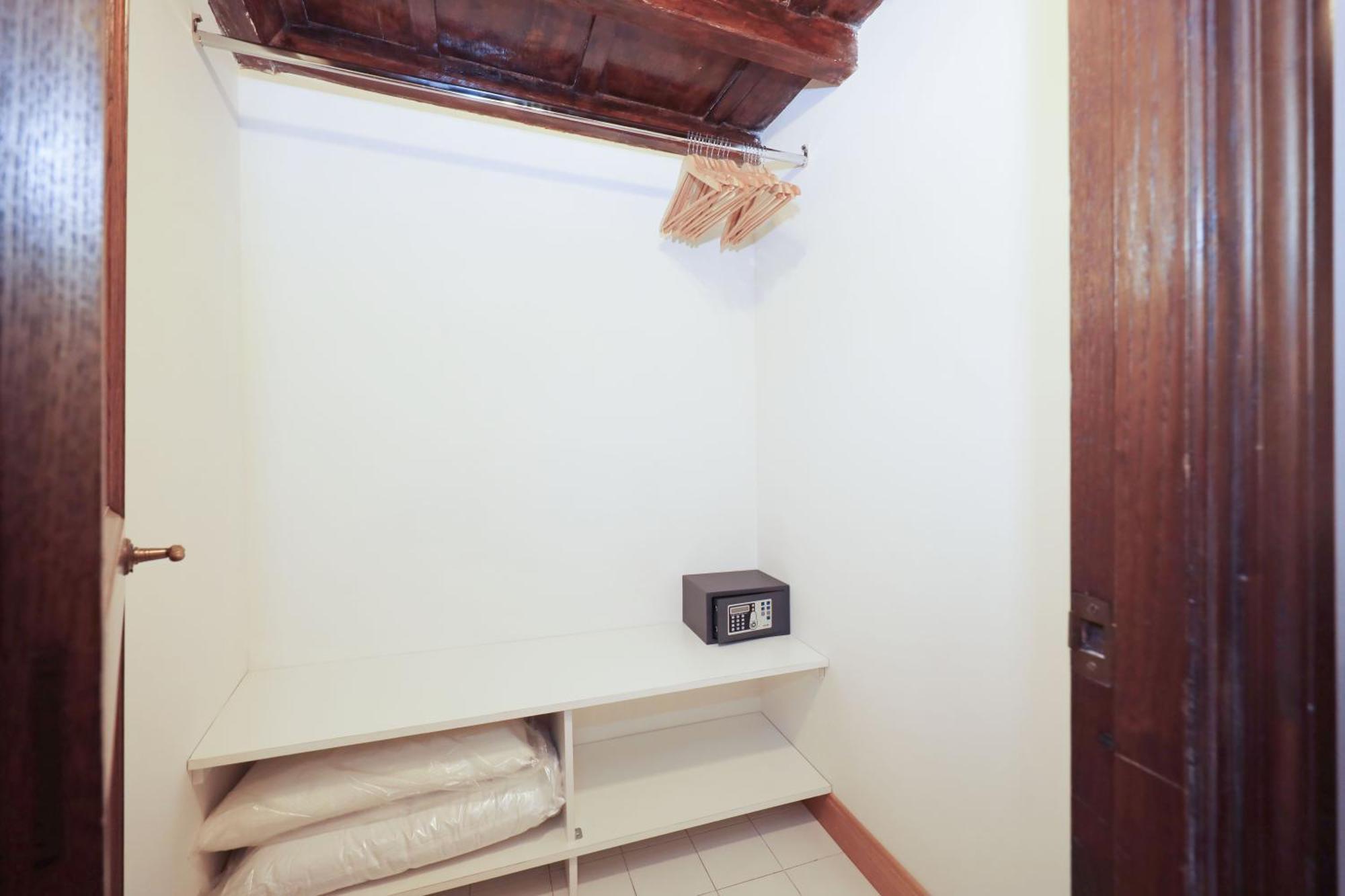 Golden Pantheon Rooms Рим Екстер'єр фото