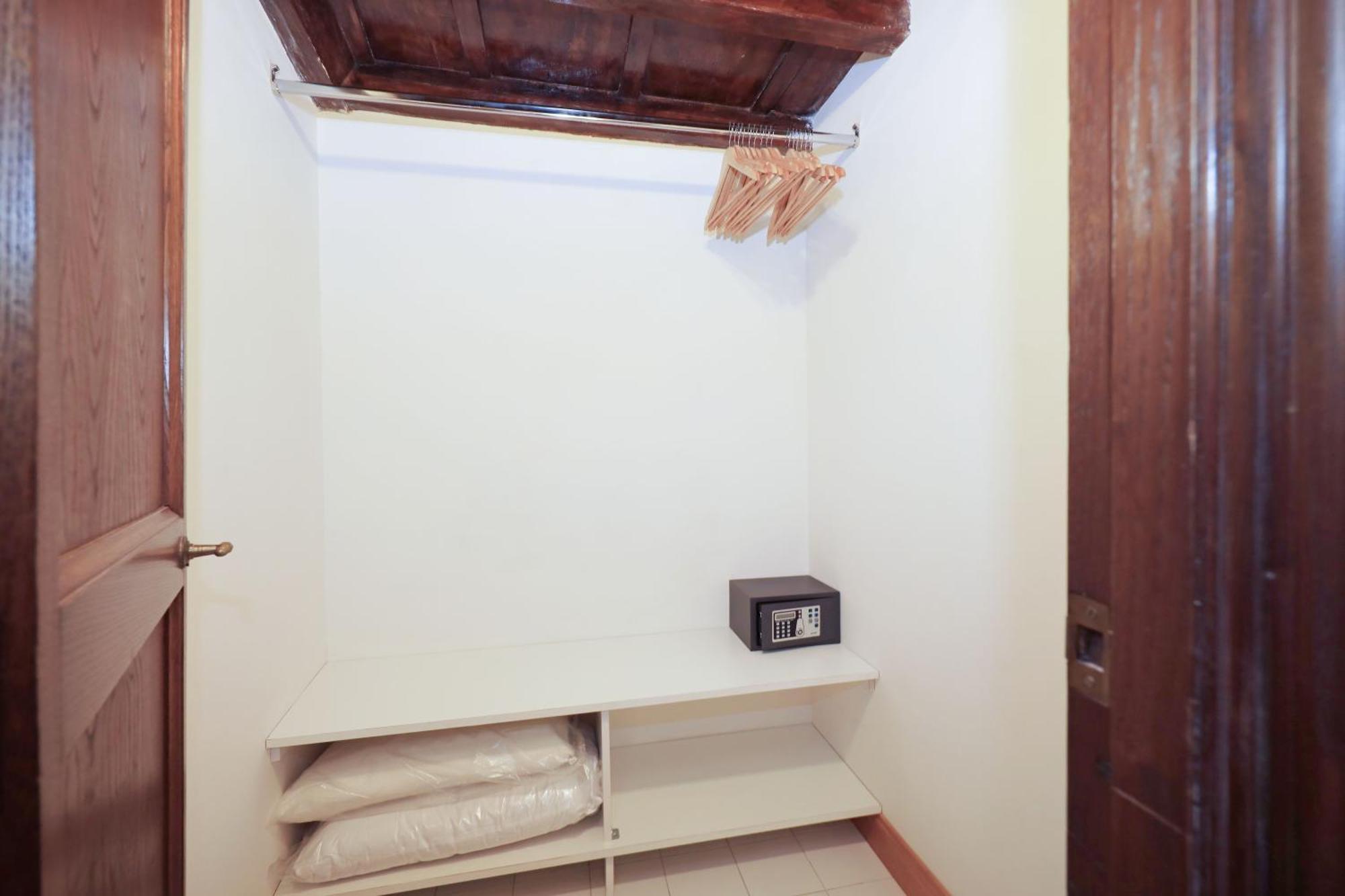 Golden Pantheon Rooms Рим Екстер'єр фото