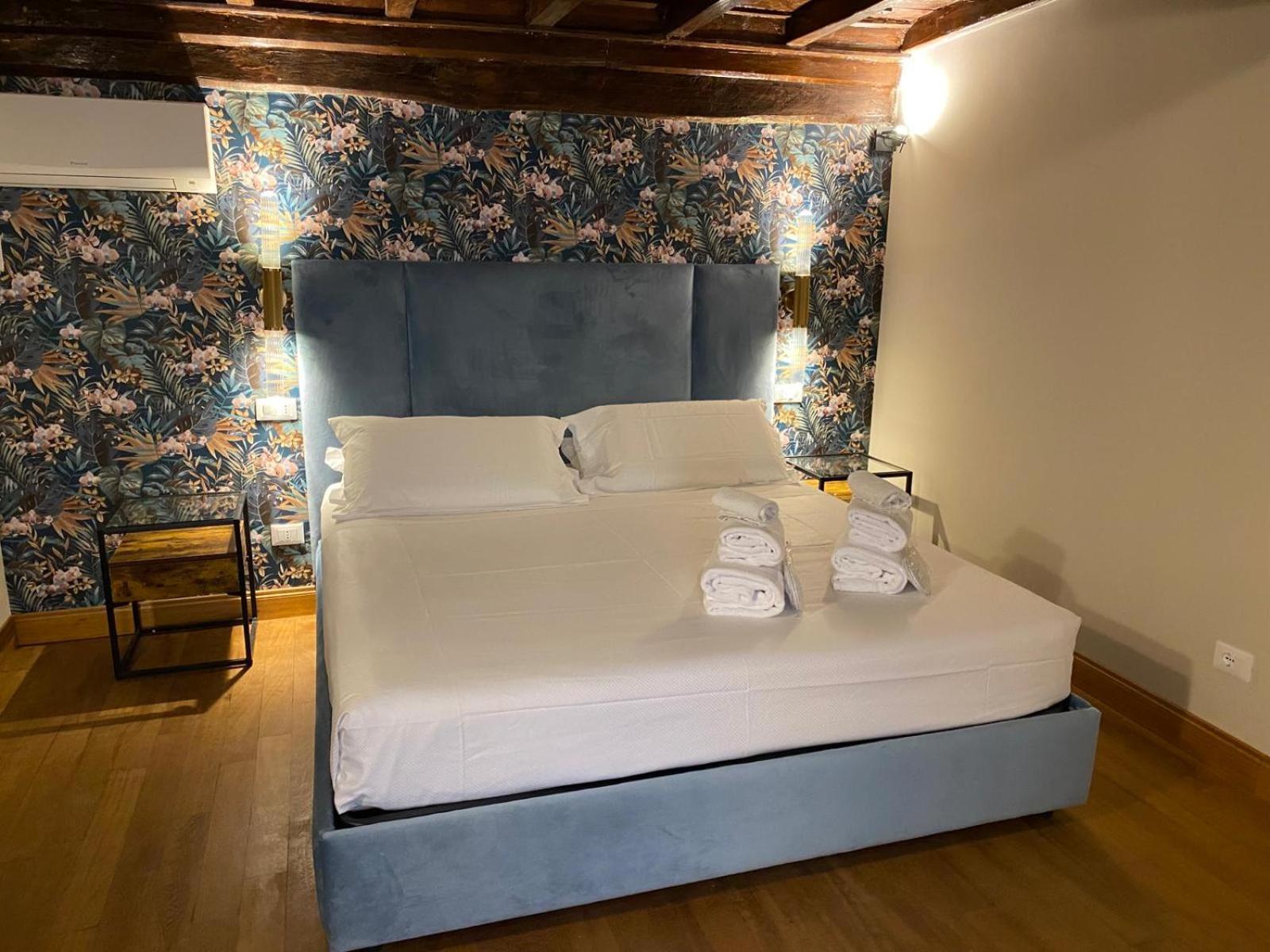 Golden Pantheon Rooms Рим Екстер'єр фото