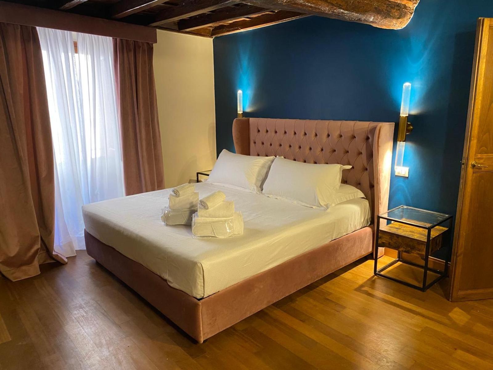 Golden Pantheon Rooms Рим Екстер'єр фото
